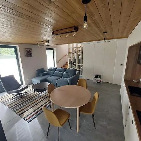 Modern Mountain - High Tatras - Sleeps 6 アパート
